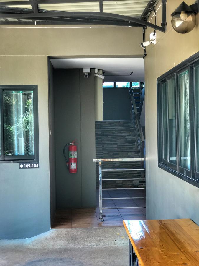 The Rabbit House Thong Pha Phum Exterior foto